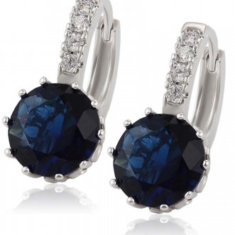 Simple Hoop earring with royal blue and silver stone